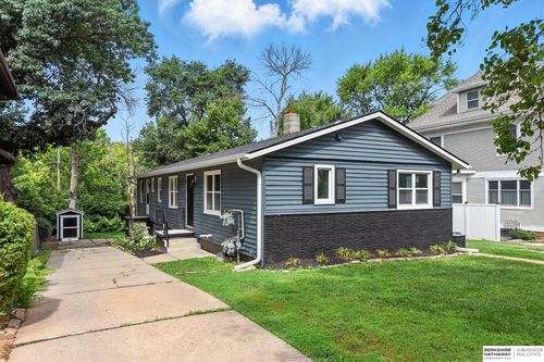 apt-3-1132 S 33rd St, Omaha, NE, 68105-2093 | Card Image