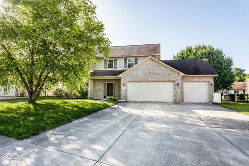 197 Ceejay Dr, Greenwood, IN, 46142-7801 | Card Image