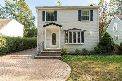919 Greenwood Ave, Deerfield, IL, 60015-3023 | Card Image