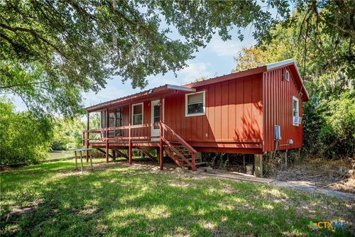 715 Haeber Ln, Tivoli, TX, 77990-4509 | Card Image