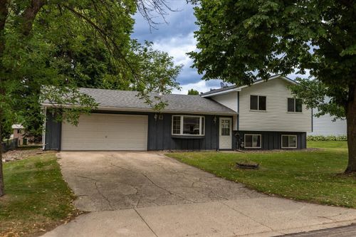 660 24th St Ne, Owatonna, MN, 55060-1461 | Card Image