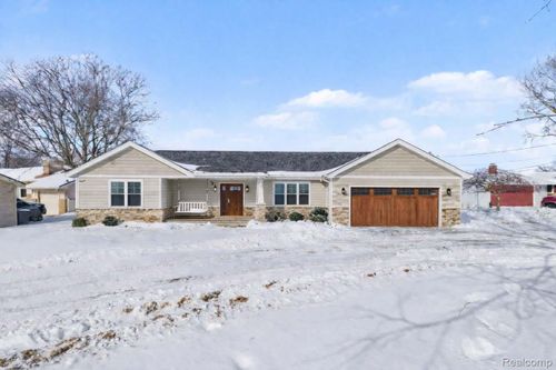 4100 Four Lakes Ave, Linden, MI, 48451-9445 | Card Image