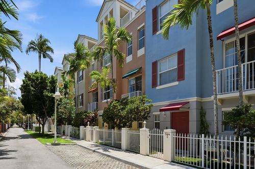 unit-2-542 Ne 7th Avenue, Fort Lauderdale, FL, 33301 | Card Image