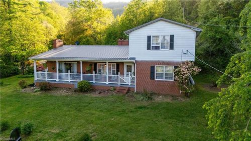 464 Lakeview Dr, Cana, VA, 24317-3958 | Card Image