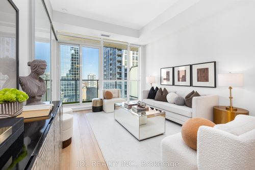 2302-770 Bay St, Toronto, ON, M5G0A6 | Card Image