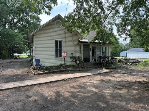904 S Clay St, Holden, MO, 64040-1528 | Card Image