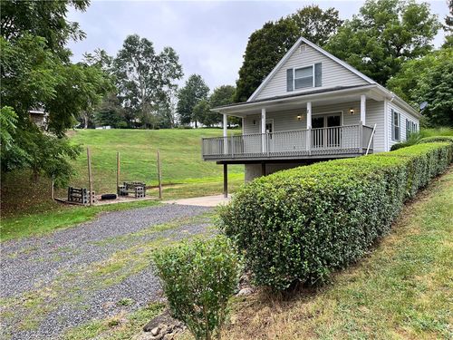 1103 Hoffman Dr, Oakdale, PA, 15071-1916 | Card Image