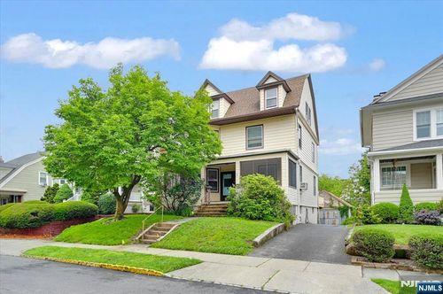 19 High St, Glen Ridge, NJ, 07028-2306 | Card Image