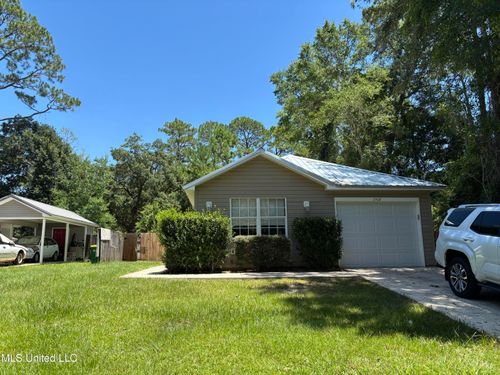 2508 N 11th St, Ocean Springs, MS, 39564-8768 | Card Image