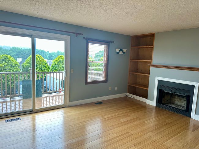 UNIT-6-8 - 55 Mill Plain Rd, Condo with 3 bedrooms, 3 bathrooms and null parking in Danbury CT | Image 8