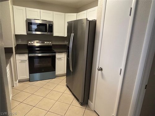 1096-2300 E Silverado Ranch Blvd, Las Vegas, NV, 89183-3966 | Card Image