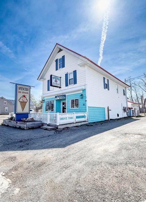 77 Main Street, Bradley, ME, 04411 | Card Image