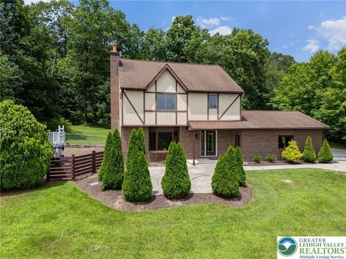 6265 Venture Ct, SLATINGTON, PA, 18080-3112 | Card Image