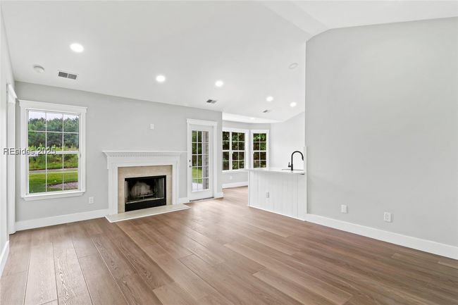 21 Hawthorne Ct, House other with 4 bedrooms, 2 bathrooms and null parking in Bluffton SC | Image 7