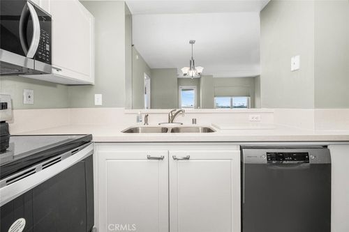 904-525 E Seaside Way, Long Beach, CA, 90802 | Card Image
