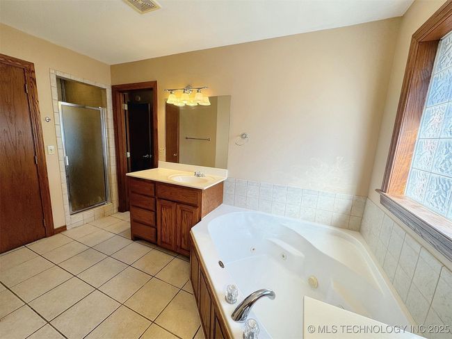 1530 Redwood Pl, House other with 4 bedrooms, 3 bathrooms and null parking in Tahlequah OK | Image 44