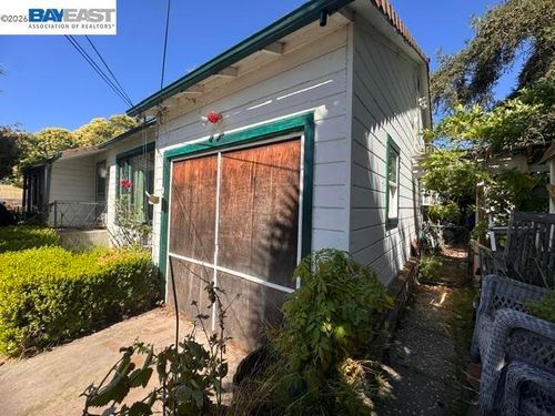 2080 East Ave, Fairview, CA, 94541-5408 | Card Image