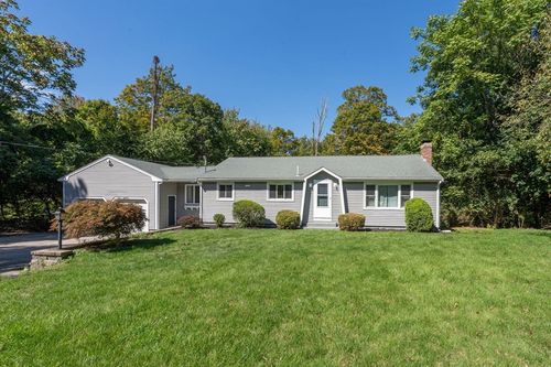 105 W Bacon St, Plainville, MA, 02762-2436 | Card Image