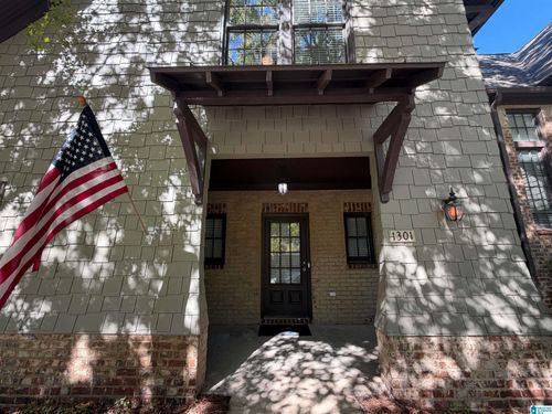 1301 Inverness Cove Dr, HOOVER, AL, 35242-4257 | Card Image