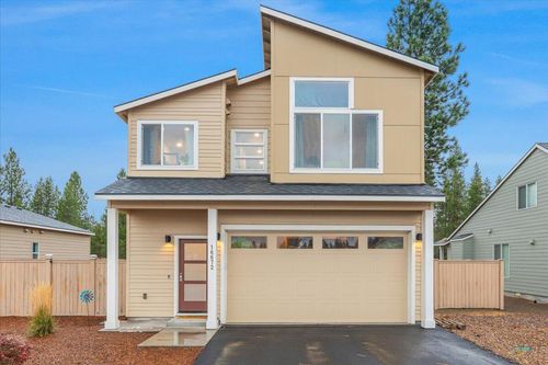 16672 Pine Creek Dr, La Pine, OR, 97739-8707 | Card Image