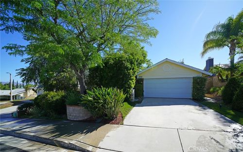 27768 Crookshank Dr, Santa Clarita, CA, 91350-1380 | Card Image