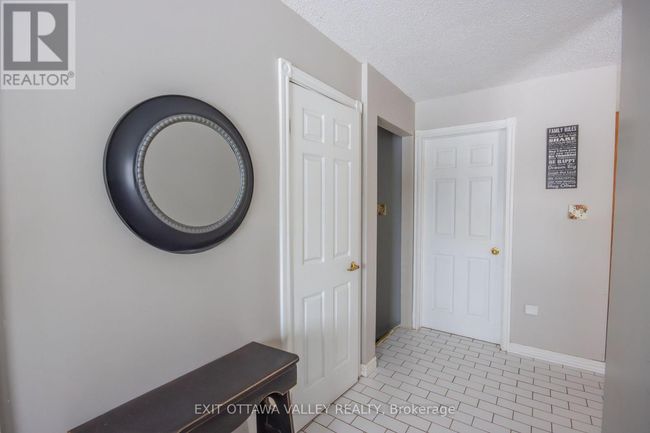 2112 Schutt Rd, House other with 3 bedrooms, 3 bathrooms and 6 parking in Palmer Rapids ON | Image 9