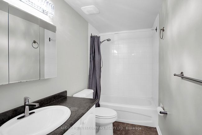 98 - 13C Woodvale Gn Crescent, Condo with 3 bedrooms, 2 bathrooms and null parking in South of Baseline to Knoxdale ON | Image 14