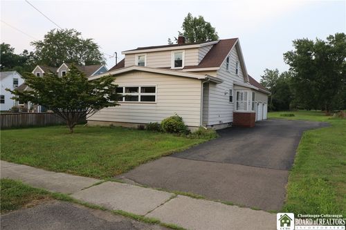 106 Seymour St, Fredonia, NY, 14063-2110 | Card Image