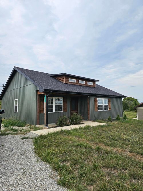 102 Lois Ct, Mansfield, MO, 65704-4214 | Card Image