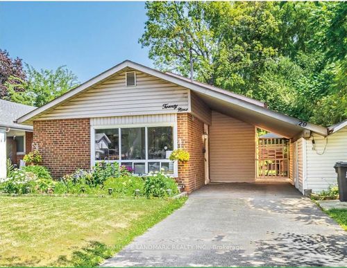 {{alt}} | Card Image