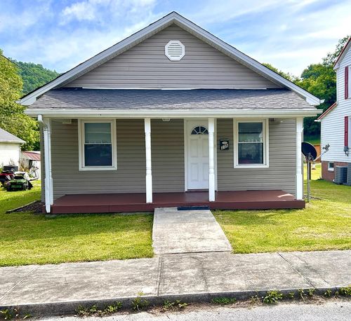 205 Caroline, Richlands, VA, 24641 | Card Image