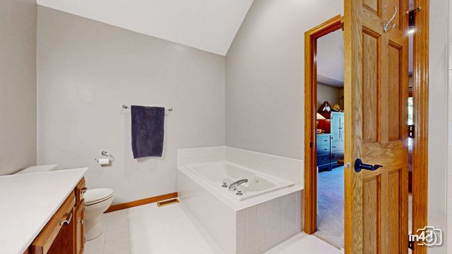 2232 Durand Dr, Townhouse with 2 bedrooms, 2 bathrooms and 2 parking in Downers Grove IL | Image 16