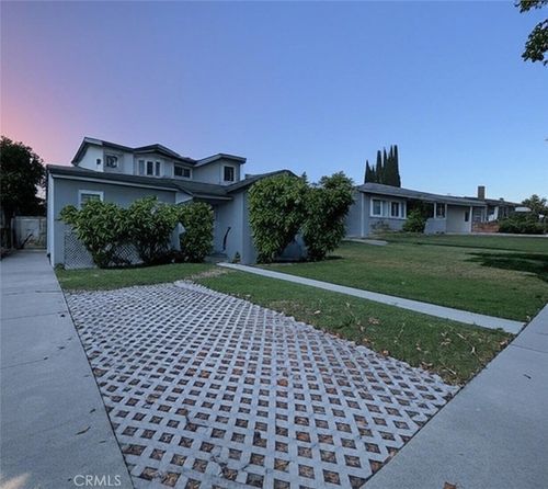 443 W Southgate Ave, Fullerton, CA, 92832-2913 | Card Image