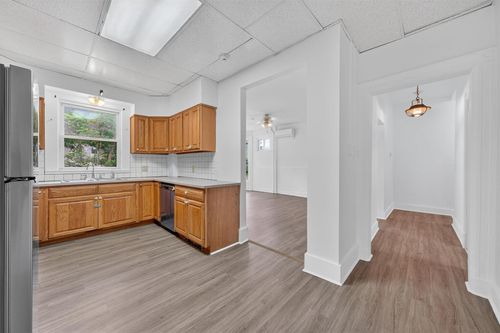 1-34 Market St, Ellenville, NY, 12428-2110 | Card Image