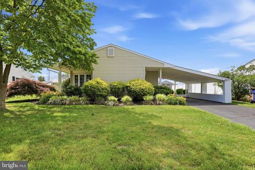 10 Serpentine Ln, LEVITTOWN, PA, 19055-2213 | Card Image