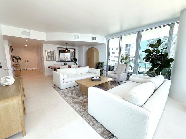 APT-2002 - 1331 Brickell Bay Dr, Condo with 2 bedrooms, 2 bathrooms and null parking in Miami FL | Image 6