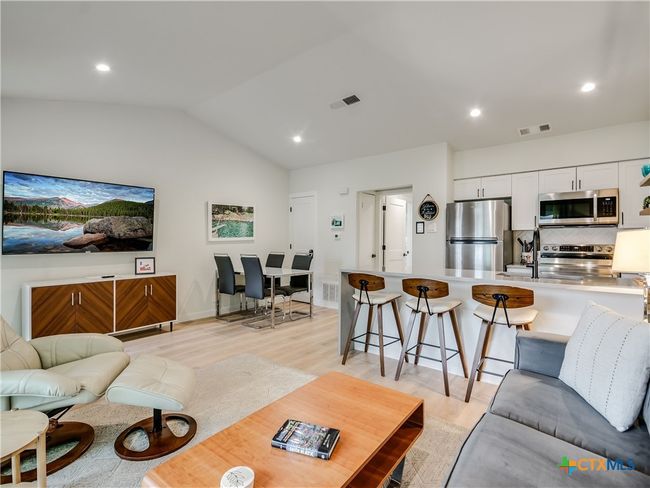 APT-4 - 1213 Hollow Creek Dr, Condo with 1 bedrooms, 1 bathrooms and null parking in Austin TX | Image 4