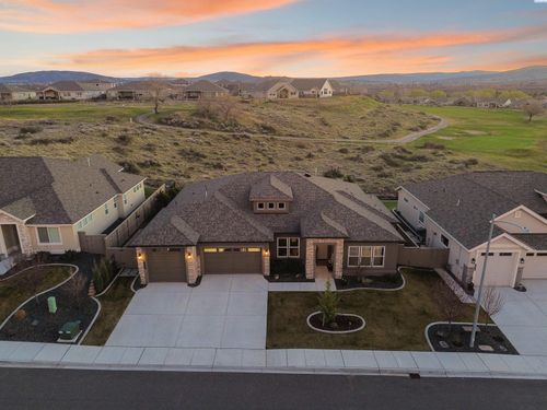 3097 Bobwhite Way, Richland, WA, 99354-2049 | Card Image