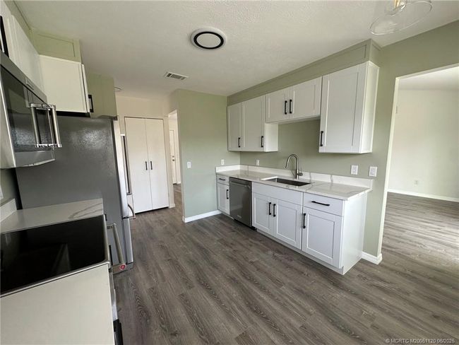 226 Statler Ave, House other with 3 bedrooms, 2 bathrooms and 2 parking in Port Saint Lucie FL | Image 7