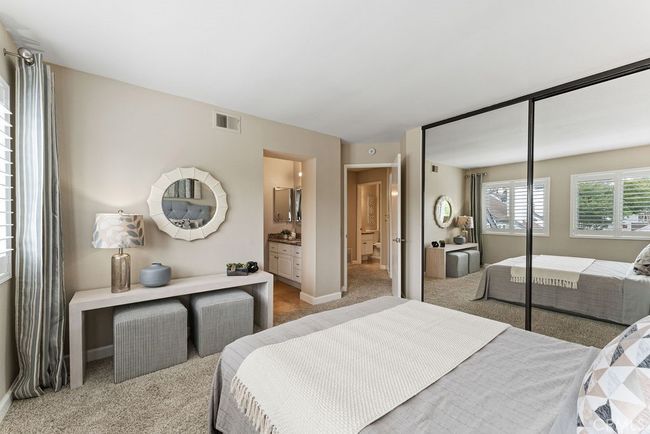 77 Fallingstar, Condo with 2 bedrooms, 3 bathrooms and 1 parking in Irvine CA | Image 21