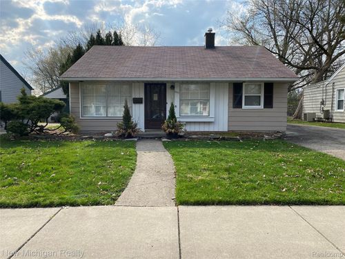 3133 Warick Rd, Royal Oak, MI, 48073-6911 | Card Image