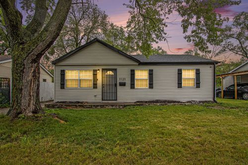 1121 Dekalb St, Gary, IN, 46403-3773 | Card Image