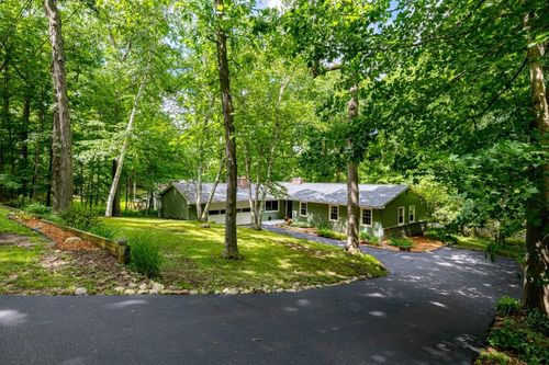 4085 E Loch Alpine Dr, Ann Arbor, MI, 48103-9421 | Card Image