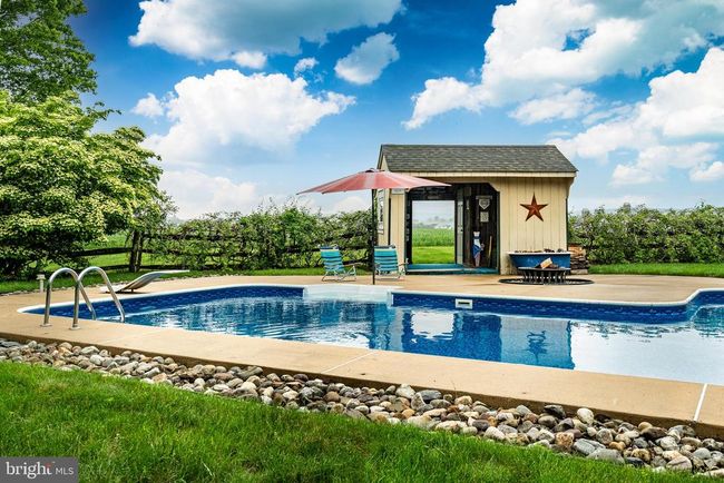 41 Diane Dr, House other with 4 bedrooms, 3 bathrooms and null parking in Honey Brook PA | Image 5