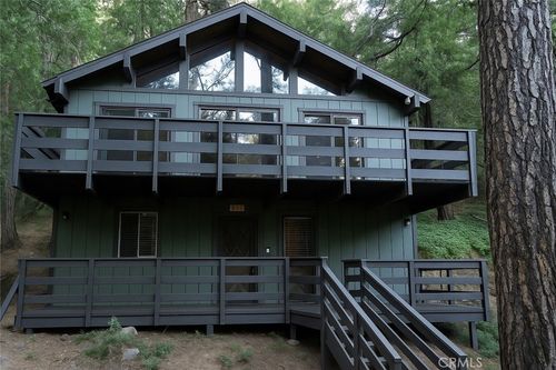 828 Fern Dr, Crestline, CA, 92325-9578 | Card Image