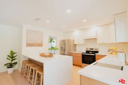 28838 Bougainvilla Way, Santa Clarita, CA, 91387-1822 | Card Image