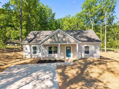 820 Bethlehem Rd, Kings Mountain, NC, 28086-8558 | Card Image