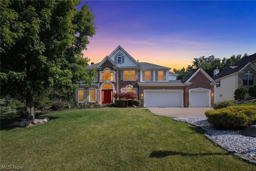 9336 W Hampton Dr, North Royalton, OH, 44133-2883 | Card Image