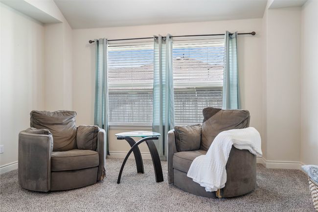 Primary Bed Sitting Area | Image 14