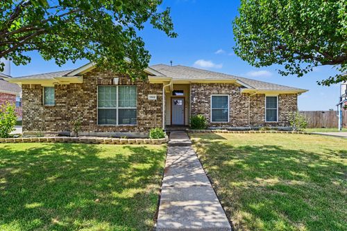 1302 Buckingham Dr, Forney, TX, 75126-6475 | Card Image